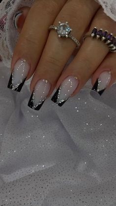 Gel Nail Tip Ideas, Acrylic Nail French Tip With Design, Nail Ombre Ideas, Idee Nail Art, Black Cute Nails, Gel Polish Nail Design, Black Nails Design, Cute Black Nails, Gell Nails