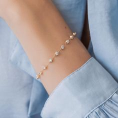 Bracelets Design Gold, Bracelet Designs Diamond, Diamond Bracelet Design Simple, Good Bracelets For Women, Simple Bracelets Gold For Women, Tennis Bracelet Diamond For Women, Jewelry Bracelets Gold Women, Cute Gold Bracelets Simple, Women Bracelets Gold Indian