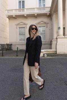 Beige Jeans Outfit, Minimalist Spring Outfits, Emma Hill, Channel Outfits, This Week, Cardigan Blazer, Beige Jeans, Summer Trousers, Beige Outfit