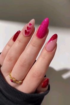 SHOP NOW ~ code "sid35" for 35% OFF 💅 Using: 'Bloom in love set' 💅 summer gel nails ideas - Checkout Link 🔅 nail designs 🔅 nail ideas 🔅 summer nails Valentines Nail Art, Interview Nails, Pearl Nail Art, Valentines Nail, Nail Designs Tutorial, Nude Nail Designs, Pearl Nails, Trendy Nail Design, Heart Nails