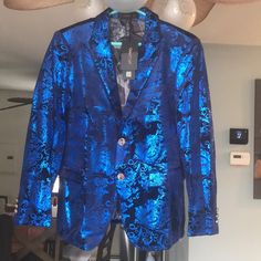 Perfect Condition. Looks Absolutely Stunning When It Is On Winter Party Blue Blazer, Blue Blazer With Pockets For Fall, Blue Long Sleeve Blazer For Fall, Long Sleeve Blue Blazer For Fall, Casual Blue Blazer For Fall, Blue Single Breasted Outerwear For Party, Blue Party Outerwear For Fall, Blue Outerwear For Fall Party, Blue Casual Sport Coat For Fall