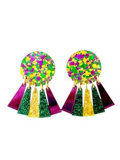 Purple, green, and gold glitter acrylic topper with dangles of mirrored purple, green glitter, and gold glitter. The perfect earring to celebrate Mardi Gras! *Hypoallergenic and nickel free. Acrylic Topper, Glitter Acrylic, Glitter Acrylics, Glitter Gel, Green Glitter, Abalone Shell, Hair Accessories Headbands, Bow Headband, Purple Green