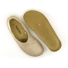 Embrace natural wellness with our Handmade Barefoot Loafers for Women Cream. Designed to connect you to the Earth's healing energy, these slip-on shoes offer more than just comfort. Harnessing the Earth's surface electrons, they support your body's natural healing processes and enhance overall vitality. Featuring a barefoot design, these loafers promote natural foot alignment and improve posture, reducing common foot issues. Handcrafted for a personalized fit, they provide the grounding effect y Comfortable Ergonomic Slip-ons With Rubber Sole, Lightweight Slip-ons With Ortholite Insole And Round Toe, Ergonomic Slip-on Walking Shoes With Removable Insole, Beige Slip-ons With Ortholite Insole, Natural Color Slip-ons With Textured Sole, Comfortable Ergonomic Slip-ons, Ergonomic Comfortable Slip-ons, Comfortable Beige Moccasins With Rubber Sole, Beige Comfortable Moccasins With Rubber Sole