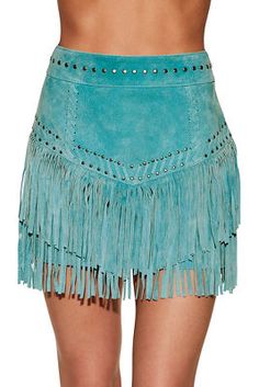 Fringe studded mini skirt from Boston Proper Fringe Shirts, Winter Cowgirl, Fringe Skirt Outfit, Cowboy Vest, Suede Fringe Skirt, Comfortable Skirts, Estilo Country, Rock Outfit, Country Concert