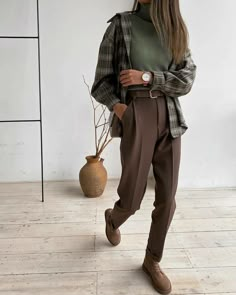 Womens Earth Tone Outfits, Host Outfit, Winter Outfits Dinner, Outfit Ideas For School Fall, Cute Outfits Winter, Summer Outfits Baddie, Outfit Minimalista, Outfit Knit, Picnic Outfit