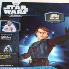 the star wars action figure is shown in its package, with instructions to make it look like luke