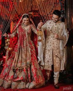 Hanshika Motwani Wedding, Nepali Wedding Dress, Bridal Looks Indian Brides, Indian Bride Saree, Royal Lehenga, Rimple And Harpreet Narula