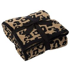 Fennco Styles Leopard Print Throw Blanket with Tassel Add cozy detail and a wild style to your home with this irresistibly Leopard Throw Blanket. Crafted in a supersoft knit exterior with a fuzzy knitted texture in a leopard print finish for an eye-catching look making it perfect for adding snug style to your interior space. Full of textured, and warmth and available in a range of classic neutrals, this leopard throws layers perfectly into a multitude of dcor styles that gives it enhanced chic e Leopard Blanket, Barefoot Dreams Blanket, Sea Life Jewelry, Patriotic Outfit, Lightweight Blanket, Cooling Blanket, Black Camel, Sofa Blanket, Blue Dream