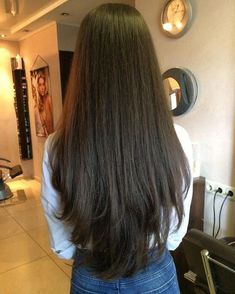 Soft V Haircut, Long Layers Straight Hair Unstyled, U Shape Haircut Long Straight Hair, Long Layers U Shape, U Shaped Haircut With Layers Medium, V Shaped Haircut With Layers, Long V Haircut