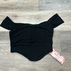 Super Cute Great Condition Never Worn Ruched Black Crop Top For Summer, Corset Top Black, Shein Tops, Corset Top, Super Cute, Womens Tops, Crop Tops, Women Shopping, Black