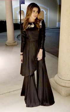 #MehwishHayat Black Sharara Designs, Black Sharara Suit Party Wear, Elegant Black Sharara With Self Design, Black Glamorous Sharara For Party, Designer Black Party Wear Sharara, Black Dresses Classy, Beautiful Pakistani Dresses, Pakistani Wedding Outfits, Pakistani Bridal Dresses