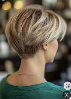 Short Hair Pixie, Wedge Haircut, Chic Short Hair