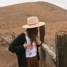 Our Harley wide brim, high crown, wheat straw hat features a genuine leather trim finished in a simple knot and a stampede strap, making it the perfect accessory to keep you covered on a windy beach day or on a sunny hike. Wheat Straw, Wide Brimmed Hats, New Arrival Dress, Wide Brimmed, Natural Dyes, Straw Hat, Beach Day, Leather Trims, Wheat