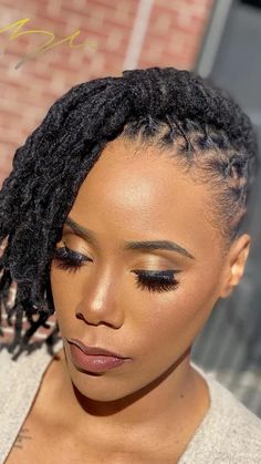 Small Dreads, Dreads Short Hair, Short Dreads, Natural Dreadlocks, Beyonce Hair, Mohawk Hairstyles