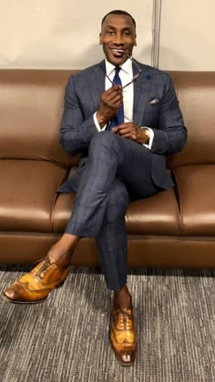 Shannon Sharpe Fashion, Dapper Gentleman Style Summer, Shannon Sharpe Suits, Bespoke Suits Men, Shannon Sharpe, A Man In A Suit, Man In A Suit, Dapper Gentleman, Mens Formal Wear