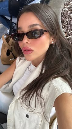 Black Sunglasses Women, Aesthetic Sunglasses, Stylish Glasses, Small Frame, Black Sunglasses, Womens Glasses, Looks Style