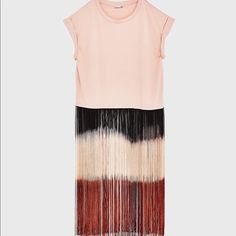 Zara Womens Ombre Pink Black Long Fringe Tee Shirt Festival Boho 100% Cotton Size Small -Oversized Fit... New Casual Short Sleeve Fringe T-shirt, Chic Zara T-shirt With Crew Neck, Trendy Short Sleeve T-shirt With Fringe, Casual Crew Neck T-shirt With Fringe, Trendy Fringe Short Sleeve T-shirt, Trendy Short Sleeve Fringe T-shirt, Pink Fringed Top For Spring, Pink Fringe Top For Spring, Spring Pink Fringed Tops