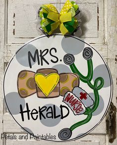 a sign that says mrs herald on it