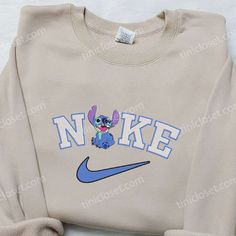 Stitch x Nike Embroidered Hoodie, Nike Inspired Embroidered Shirt, Best Birthday Gift Ideas 2 Nike Embroidered Sweatshirt, Nike Cartoon, Nike Inspired, X Stitch, Epic Party, Cute Nike Outfits, Stitch Cartoon, School Clothes, Shirt Nike