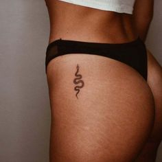 Snake Tattoos Minimal, Snake Tatoos Woman, Small Snake Tattoos For Women, Snake Tattoo Fine Line, Snake Tattoo Women, Line Snake Tattoo, Fine Line Snake Tattoo, Snake Tattoos For Women, Tattoo Cobra