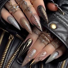 Gold And Silver New Years Nails, Bad And Boujee Nails, Nails Latina, Match Nails, Daily Nail Art, Mix Match Nails, Boujee Nails, Latina Nails, Wife Nails