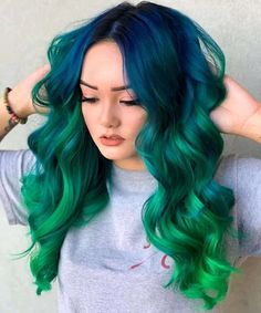 Christmas Hair Dye, Purple And Green Hair, Hair Styles For Girls, Color Melting Hair, Neon Green Hair, Lavender Hair Colors, Yellow Hair Color, Hairstyles Simple