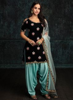 Fashion: #fashion, #style, #outfitinspiration, #beauty Velvet Punjabi Suits, Simple Indian Suits, Patiala Dress, Patiala Suit Designs, Patiyala Dress, Beard Haircut, Ladies Suits, Punjabi Salwar, Velvet Dress Designs