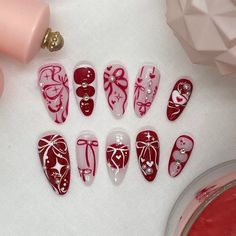 Christmas But Not Christmas Nails, Winter Nails Not Christmas, Coquette Fall Nails, Funky Holiday Nails, Hmong Nails, Red Bday Nails, Non Traditional Christmas Nails, Nail Art Christmas Designs, Funky Christmas Nails