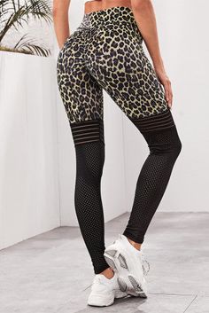 Super nice leggings. Tummy control with nice design. Mild stretch. These are a tighter fit legging you might want to size up !! Small- size 4 Medium- size 6 Large-size 8 Leopard Print Leggings, Ribbed Bodycon Dress, Cute Leggings, Black Leopard Print, Best Leggings, Jeans Material, Print Leggings, Black Leopard, Plus Size Jeans