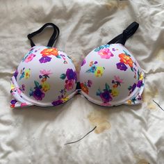 Wear Everywhere Super Push Spring Floral Print Multicolor Bra, White Padded Bra For Spring, Spring White Padded Bra, White Push-up Swimwear For Beach, White Push-up Bra For Summer, Push Up Bra, Victoria's Secret Pink, Secret Pink, Women's Intimates