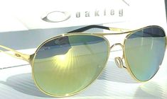 NEW* Oakley CAVEAT 60mm Aviator Gold Frame with POLARIZED Galaxy GOLD lens Sunglasses! Brand New & 100% Authentic Oakley! Model: CAVEAT Two Lens set: 1) Oakley 1) Galaxy POLARIZED Size: 60-14-137mm Compare at $200.00 Buy them today and $AVE! Includes: Oakley Zipper Storage Case, Oakley soft cleaning and storage micro fiber cleaning cloth Bag/case, paperwork in Oakley box! Oakley CAVEAT does it with style like no other.   Born between Hollywood and technology, They bring together world class desi Zipper Storage, Aviators Women, Class Design, Sunglasses Brand, Women Sunglasses, Gold Mirror, World Class, Aviator Sunglasses, Gold Frame