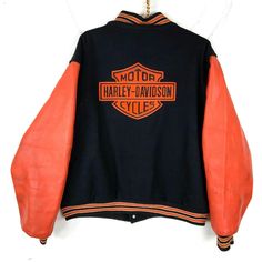 Vintage Harley Davidson Wool Leather Bomber Jacket XL Made In Usa Snap Button Size/Measurements (Based in inches) Size - XL Pit to pit - 26.5" Length - 26" Shoulder to cuff - 26" Condition / Details Light stains on both sleeves Combined Shipping: We provide combined shipping, please contact us for a quote Casual Leather Jacket With Buttons For Streetwear, Long Sleeve Varsity Jacket With Snap Buttons For Fall, Casual Outerwear With Snap Closure For Work, College Fall Outerwear With Buttons, Fall College Outerwear With Buttons, Fall Leather Jacket With Snap Buttons For Streetwear, Retro Leather Jacket With Snap Buttons For Winter, Fall Streetwear Leather Jacket With Buttons, College Button-up Varsity Jacket For Fall