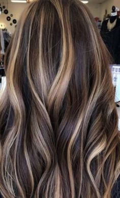 Chunky Blonde And Caramel Highlights, Dark Brown With Bright Blonde Highlights, Chocolate Brown Hair With Blonde Highlights And Lowlights, High Lites Low Lights On Brown Hair, Hilites For Dark Hair, Highlights And Lowlights For Brunettes Short Hair, Brunette Chunky Blonde Highlights, Town Hair With Blonde Highlights, Chunky Bayalage For Brown Hair