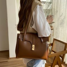 Faster shipping. Better service Branded Bags, Spring Collection, Styl Vintage, Vintage Inspired, Pu Leather, Porter, Carry On, Women Handbags, Top Handle Bag