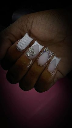 39K views · 18K likes | Houston Tx📍 southwest on Instagram: "This white on white combo 😮‍💨🤍 • • •book with @exoticc.glam • • • • #nailsnailsnails #nailart #houstonnailtech #nailsbyme #nailinspiration #nailsart #nailsdesign #nailsnailsnails #nailartist" Gold Nail