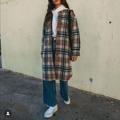 Polyester Oversized Zara Oversized Fall Outerwear, Casual Oversized Gray Outerwear, Casual Oversized Collared Outerwear, Casual Gray Collared Outerwear, Zara Oversized Outerwear For Fall, Casual Gray Long Sleeve Outerwear, Zara Button-up Fall Outerwear, Casual Plaid Outerwear For Everyday, Zara Collared Outerwear For Fall