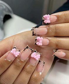 Leopard French Tip, Hands Pretty, Nails November, Color Aesthetic, Nails Design With Rhinestones, Leopard Nails, Tip Nails, Short Acrylic Nails Designs, Pink Acrylic Nails