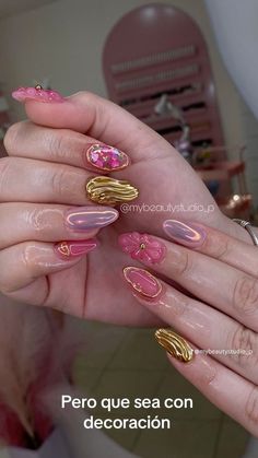 Clear Glitter Nails, Nail Polish Art Designs, Edge Nails, Hello Nails, Hippie Nails, Vintage Nails, Ombre Acrylic Nails, Nails Only