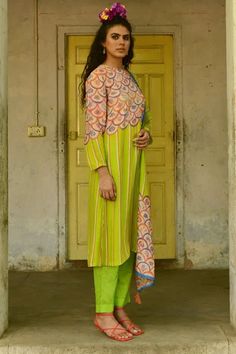 Shop for Swati Vijaivargie Green Silk Champa Floral Print Kurta Set for Women Online at Aza Fashions Green Silk Salwar Kameez With Straight Kurta, Green Lawn Suit With Zari Work For Spring, Spring Green Lawn Suit With Zari Work, Designer Green Kurta For Spring, Green Silk Traditional Wear With Printed Border, Designer Spring Green Salwar Kameez, Green Cotton Silk Lawn Suit For Spring, Green Cotton Silk Dupatta For Spring, Unstitched Green Traditional Wear With Printed Border