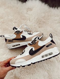 Air Force Max 90 Outfit, Shoe Game Women, Trending Shoes 2023, Sneakers Fashion Black, Nike Women Shoes, Women Casual Shoes