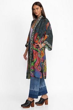 Adorned with vibrant splashes of color, the Eliza Kimono is crafted from 100% sumptuous silk. Featuring an open front detailed with a contrasting trim, this kimono is finished with 3/4 length flowing sleeves, side pockets and side slits for enhanced movement. Layer over a fitted bodysuit and pair with casual sandals for a relaxed lounge look. Johnny Was Women's Eliza Kimono in Lona Scarf Print Blue, Size Small, Silk Multicolor Silk Kimono For Fall, Boho Attire, Kimono Online, Lounge Looks, Silk Set, Boho Chic Outfits, Johnny Was, Boho Casual, Chic Woman