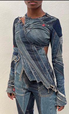 Levi x @sevali_ on IG Remake Clothes, Deconstruction Fashion, Denim Diy Clothes, Ropa Upcycling, Outfits Concert, Performance Outfits, Denim Inspiration, Jeans Skirt