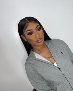 Natural Makeup Looks For Senior Pictures, Soft Beat Makeup Light Skin, Natural Beat, Graduation Makeup, Brown Girls Makeup