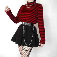 Red And Black Outfit Ideas, Red And Black Concert Outfit, Eyes References, 90s Grunge Outfits, Gothic Outfit, Red And Black Outfits, Emo Style, Outfit Grunge, Red Outfits