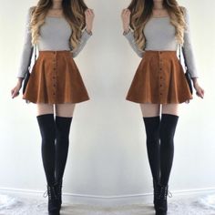 Flare Skirt Outfit, Cute Skirt Outfits, Sporty Chic, Plaid Skirt, 가을 패션, Cute Skirts, White Wall, Girly Outfits, Teen Fashion Outfits