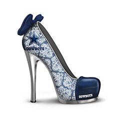 Dallas Cowboys True Blue Renegade Figurine #Cowboys....Hot shoes...I'd consider switching teams for these babies! Dallas Cowboys Shoes, Mode Shoes, Bradford Exchange