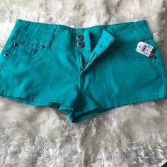 Super Cute Dressy Shorts From Lipstick Nwt Adorable Shorts Photos Off Measurements Size-9 Turquoise Casual Short Bottoms, Turquoise Casual Shorts, Casual Turquoise Short Bottoms, Casual Turquoise Shorts, Turquoise Stretch Shorts For Casual Wear, Turquoise Stretch Casual Shorts, Blue Cotton Jean Shorts With Short Inseam, Casual Turquoise Stretch Shorts, Turquoise Cotton Bottoms For Summer