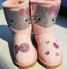 Super duper cute Hello Kitty boots. Hello Kitty Boots, Cheap Ugg Boots Outlet, Cute Uggs, Ugg Style Boots, Ugg Boots Sale, Uggs For Cheap, Ugg Boots Outlets, Ugg Outlet, Hello Kitty Shoes