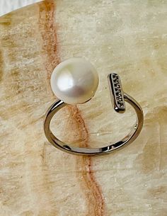 This Women's open ring made from real Freshwater Pearl,Cubic Zirconia,Sterling Silver 925.Open Ring,6-8size Class Rings, Open Ring, Class Ring, Silver 925, Fresh Water, Freshwater Pearls, Brooklyn, Cubic Zirconia, Jewelry Rings