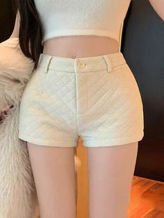 SPECIFICATIONSBrand Name: ezgagaDecoration: noneFabric Type: BroadclothPant Style: regularPattern Type: SolidFit Type: slim fitStyle: StreetwearMaterial: POLYESTEROrigin: Mainland ChinaCN: GuangdongSeason: Autumn/WinterAge: MIDDLE AGEWaist Type: highGender: WOMENItem Type: shortsClosure Type: zipper fly Halter Shirt, Shorts Streetwear, Layered Mini Skirt, Ladies Shorts, French Women Style, Flower Blouse, Streetwear Casual, Shorts Women, Elegant Shirt